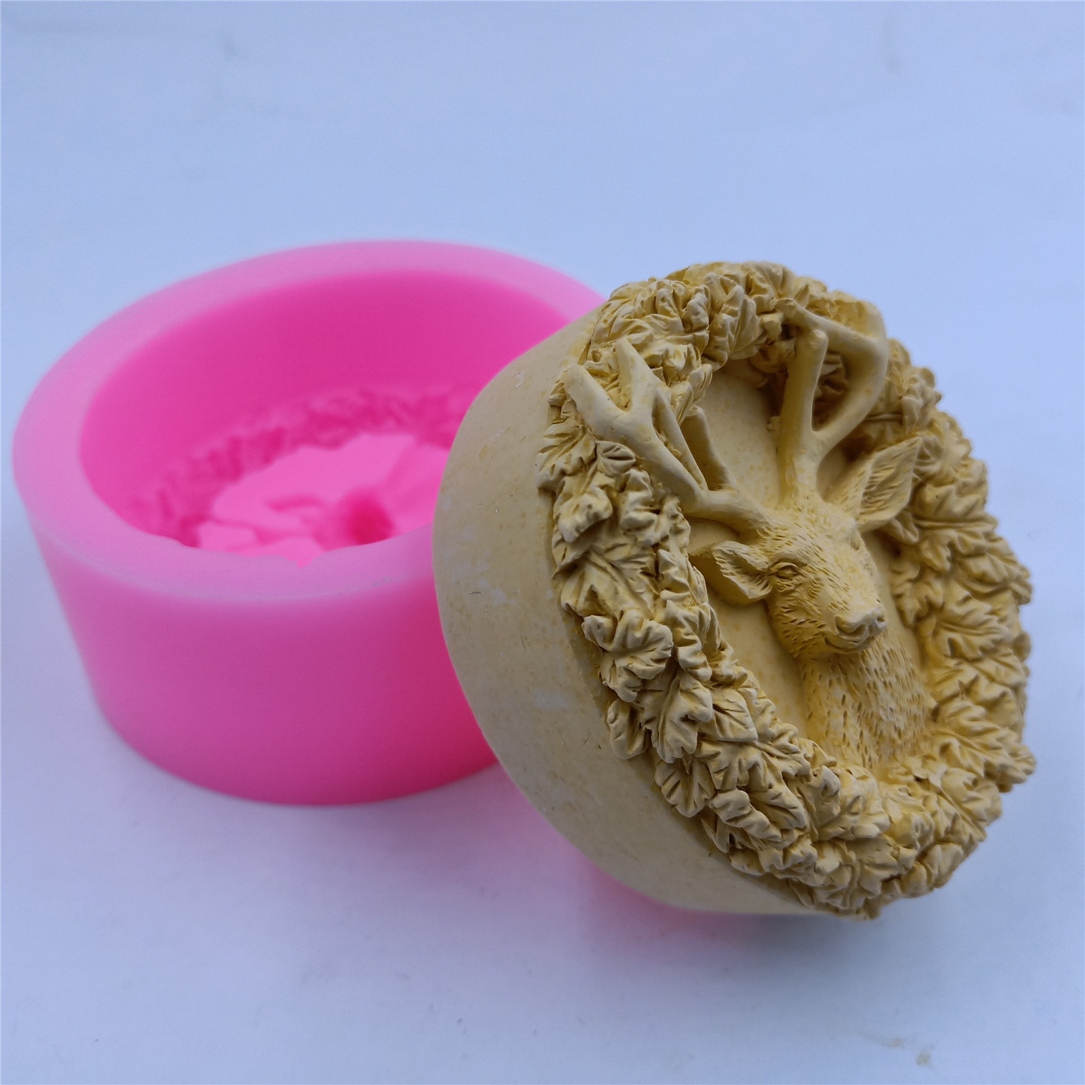 الغزلان تصميم الصابون قالب من  - مراجعة Soap Making Lye وسعره